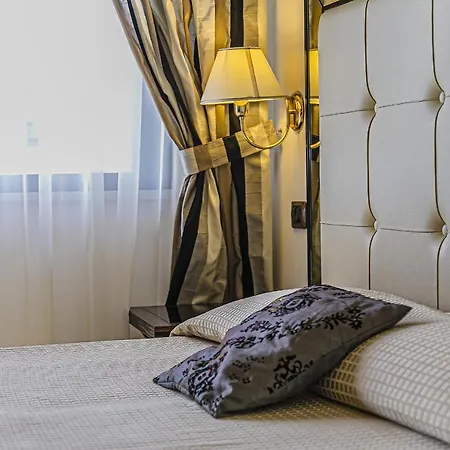 Metropolitan Hotell 3*