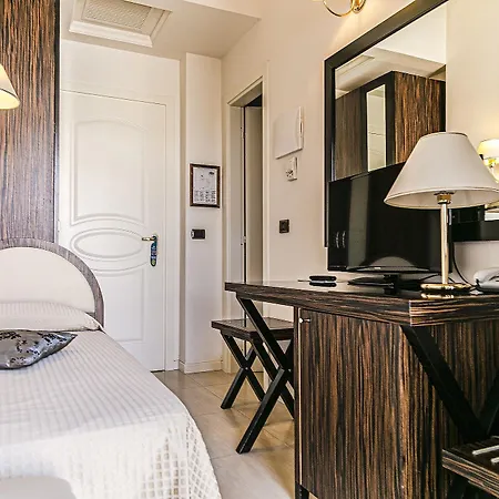 Hotell Metropolitan 3*