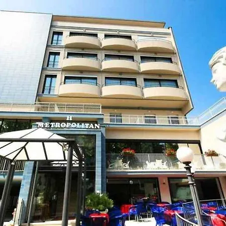 Metropolitan Ξενοδοχείο 3*