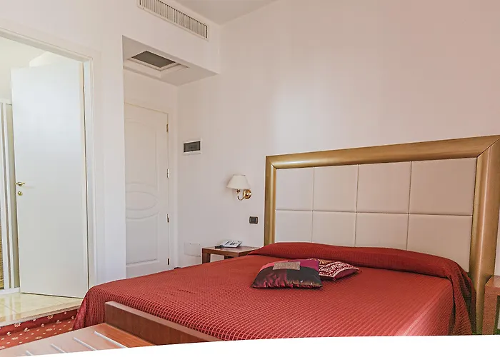 Metropolitan - Bianchi Hotell 3*