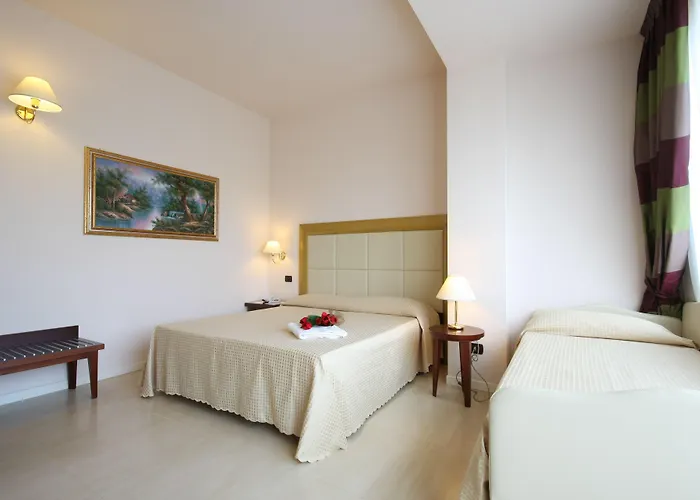 Metropolitan - Bianchi Hotell 3*
